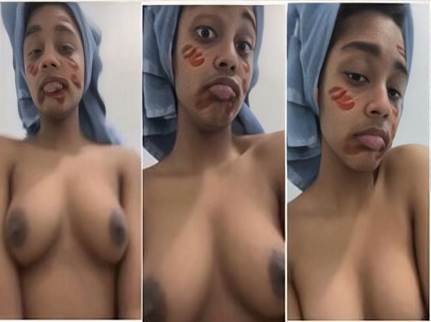 Cute Indian Girl Shows Boobs Bath Towel