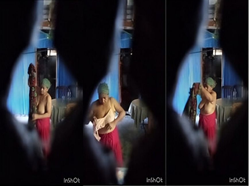 Indian Aunty Boobs Video Capture
