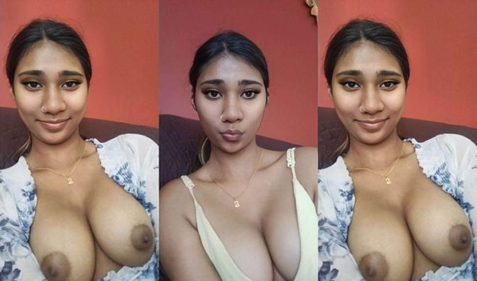 Cute Indian Tamil Girl Shows Boobs Straight