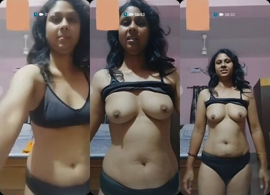 Sexy Indian Bhabhi Shows Boobs Video Call