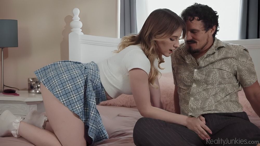 [RealityJunkies] Melody Marks – Deep Inside Schoolgirl Sluts