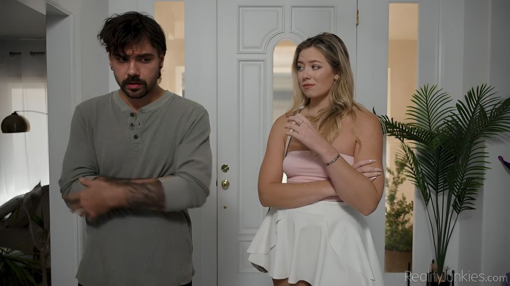 [RealityJunkies] River Lynn – Deep Inside My Stepsister