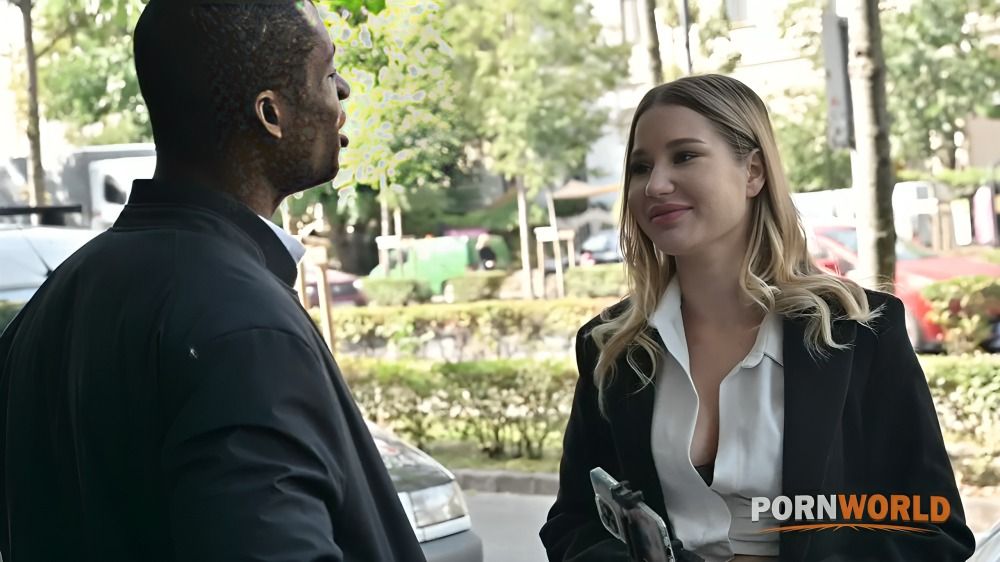 [PornWorld] Seductive Content Creator Amalia Davis Takes A Bbc Anal Pounding While Filming A Podcast