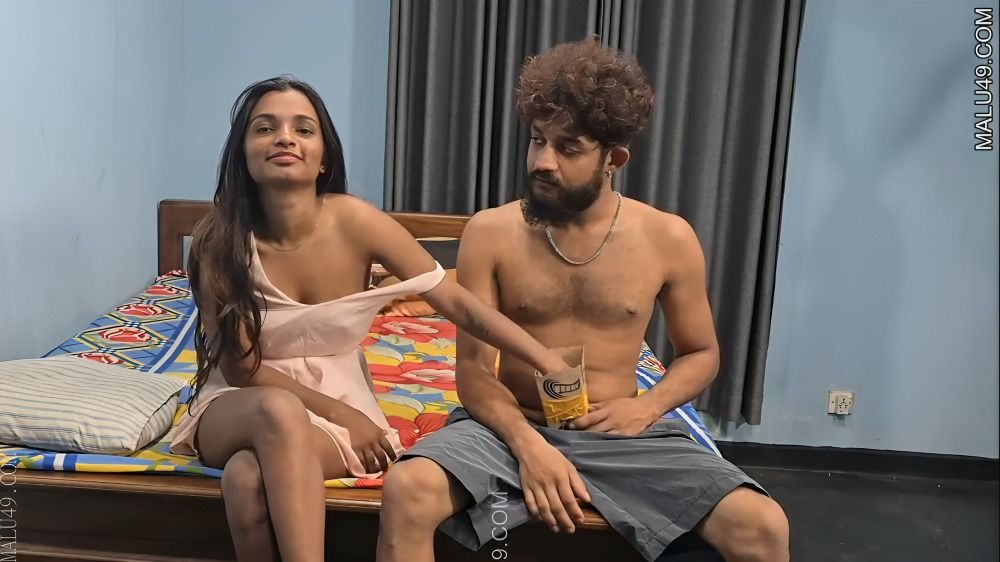 Sexy Lankan Girl Blowjob And Fucking In Doggy Style