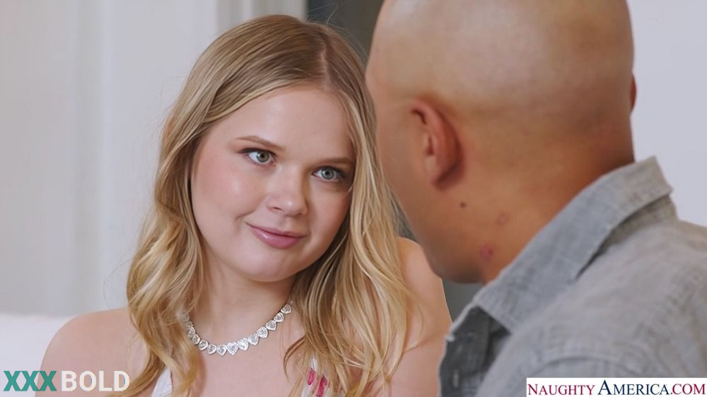 [NaughtyAmerica] Cute And Tiny Coco Lovelock Wants To Have Fun With Her Married Neighbor