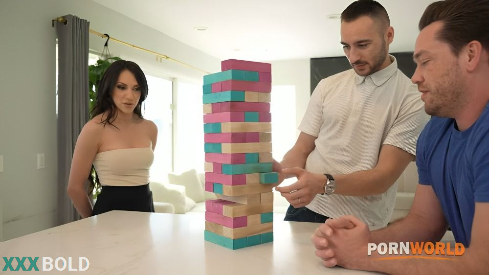 [PornWorld] Horny Hottie Hime Marie Tempts Her Housemates Into Dp Fucking Her Holes