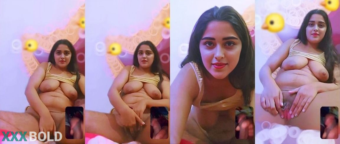 Super Hot Indian Bhabhi Fingering