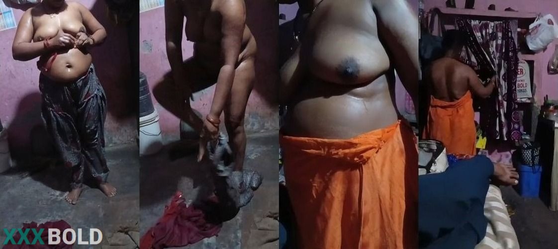 Desi Bhabhi Changing Cloths After Bathing