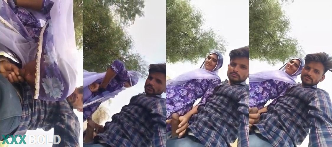 Desi Cheating Wife Outdoor Blowjob And Play With Bf Dick