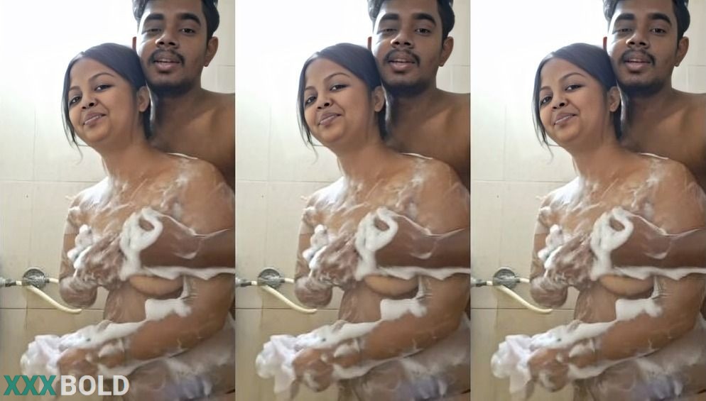 Horny Bengali Couple Fucking In Bathroom