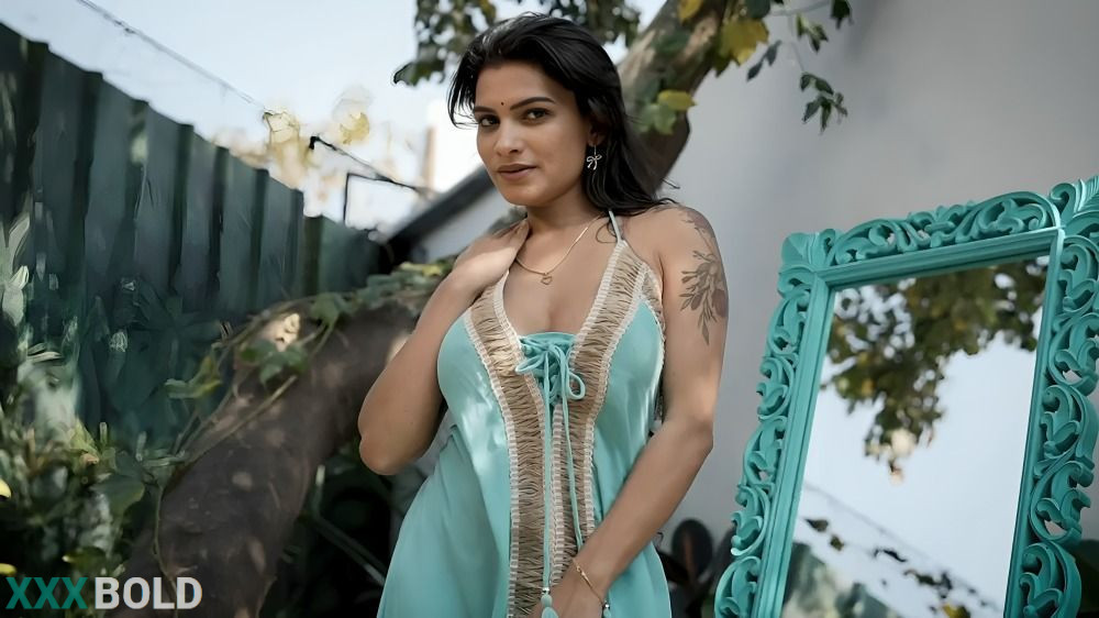 Resmi Nair Malayalam Green Mirror Video App Content