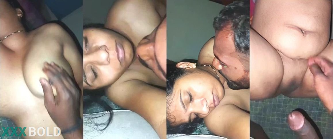 Sexy Desi Bhabhi Kissing And Fucking
