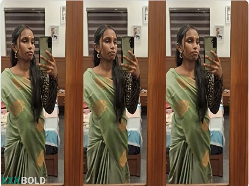 Tamil Sister Bathing Secretly Captured